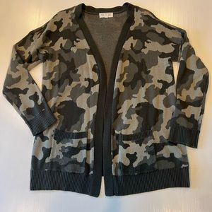 Women’s Pink Rose Camo Cardigan